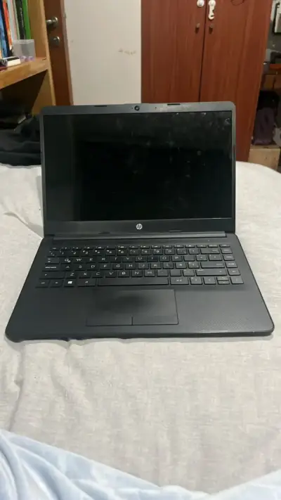 Notebook HP 14 pulgadas en buen estado - miniatura 2