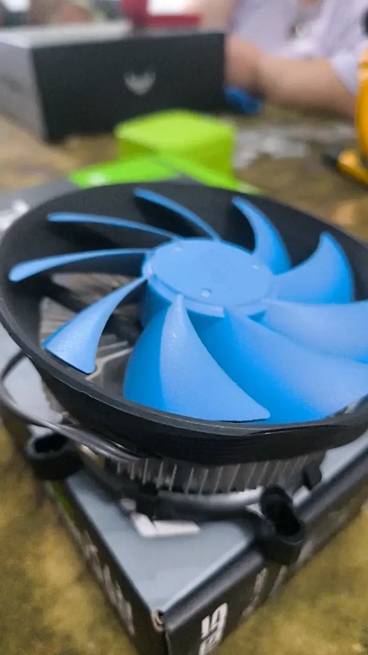 Ventilador de CPU Deepcool azul - 2