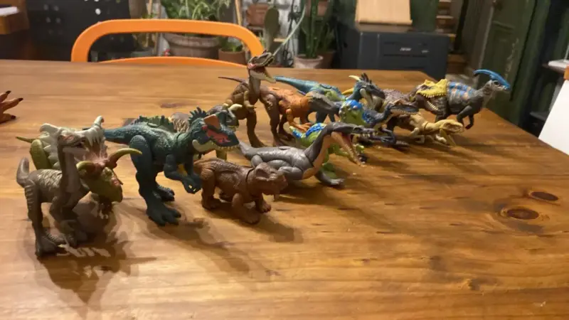 Set de dinosaurios jurassic world. Precio a granel