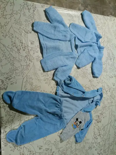 Lote de ropa de bebé variada 0 a 3 meses - miniatura 4