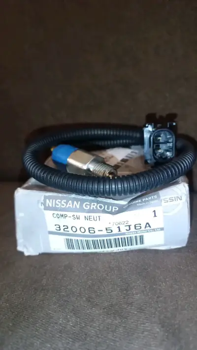 Interruptor de Neutro Nissan Original - miniatura 2