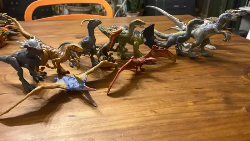 Set figuras jurassic world. Precio a granel