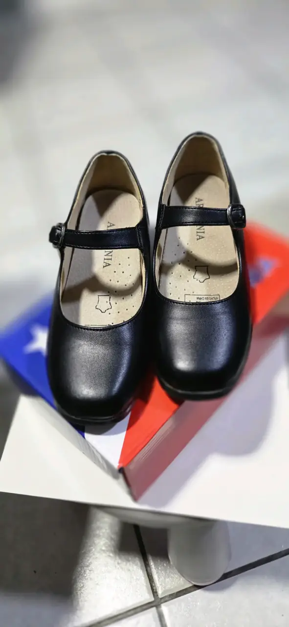 Zapatos negros para niña talla 26 con hebilla - 1