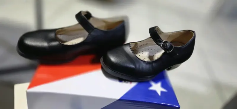 Zapatos negros para niña talla 26 con hebilla - 3