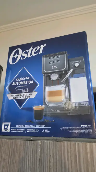 Cafetera Automática Oster PrimaLatte Touch - miniatura 1
