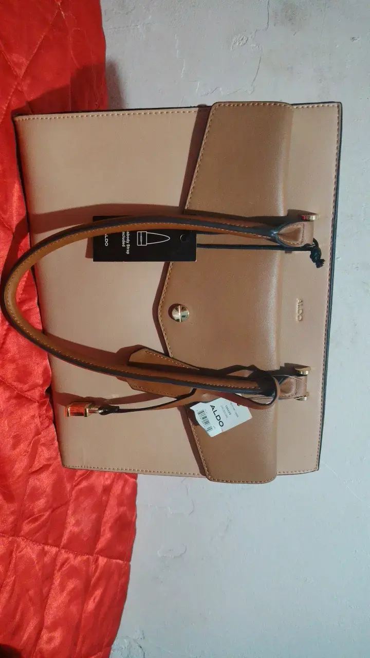 Bolso de mano beige Aldo elegante - 1