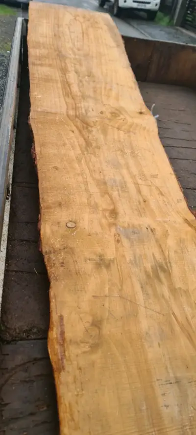 Tabla de madera rústica para proyectos - miniatura 1