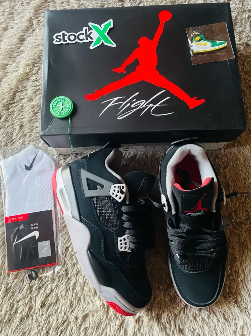 Zapatillas Air Jordan 4 Retro Negras - 3