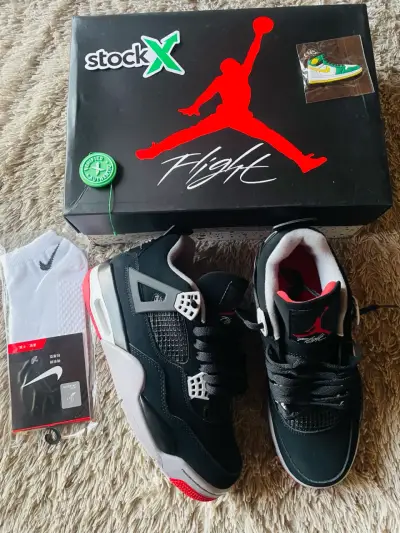Zapatillas Air Jordan 4 Retro Negras - miniatura 3