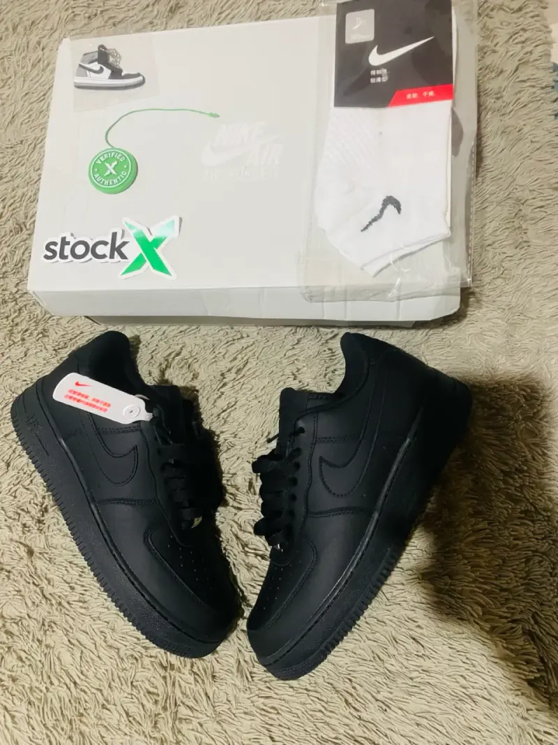 Zapatillas Nike Air Force 1 negras nuevas - 3