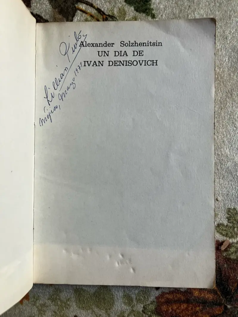 Libro 'Un Día de Iván Denísovich' de Alexander Solzhenitsyn - 2