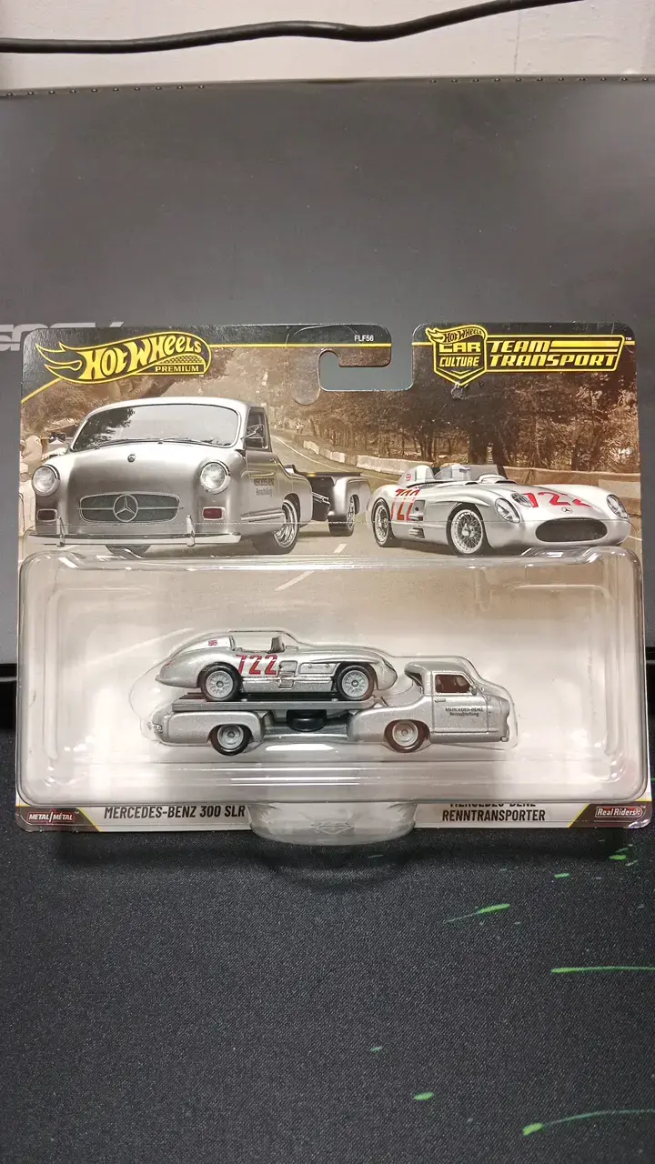 Hot Wheels Team Transport Mercedes-Benz 300 SLR