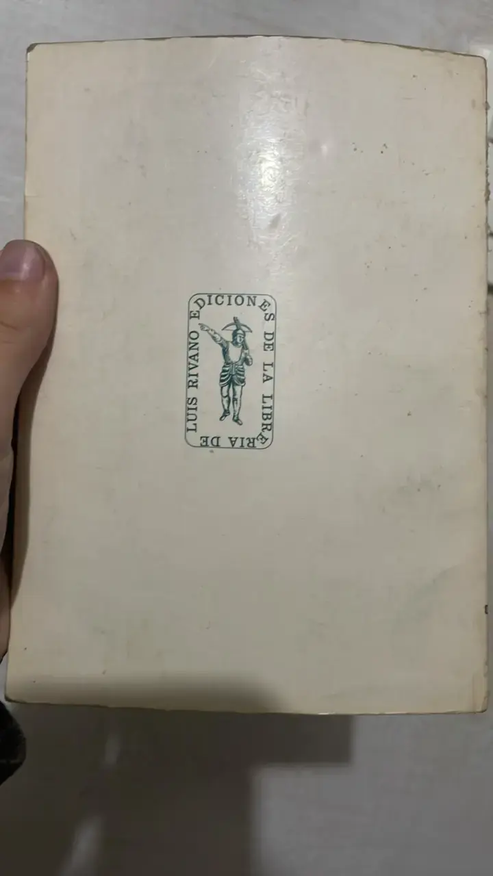Libro 'Esto No Es El Paraíso' de Luis Rivano - 4