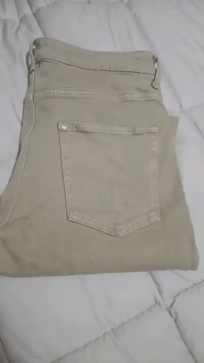 Pantalones beige H&M Tapered Regular Fit Talla 33 - miniatura 1