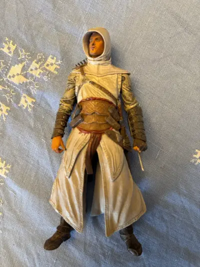 Figuras Assassin's Creed con accesorios Neca - miniatura 3