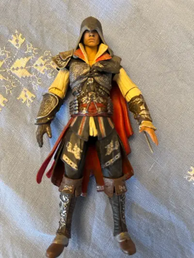 Figuras Assassin's Creed con accesorios Neca - miniatura 5