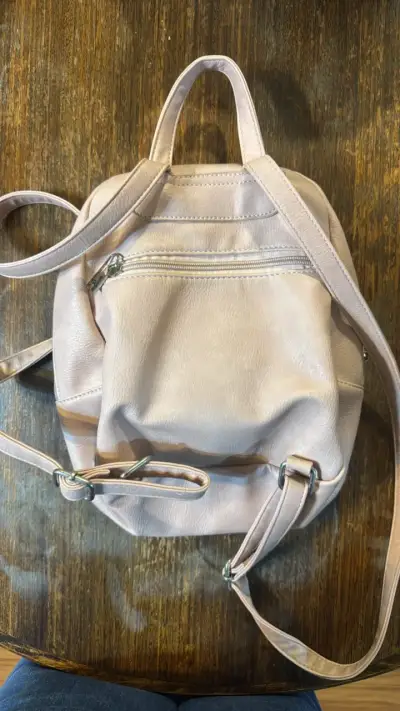 Mochila pequeña palo rosa de cuero sintético - miniatura 2