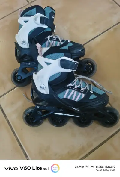 Patines en línea negros y turquesa para adultos - miniatura 1