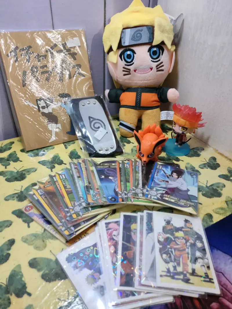 Set Coleccionables Naruto con Peluches y Figuras - 1