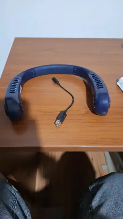 Ventilador portátil de cuello USB recargable - miniatura 1