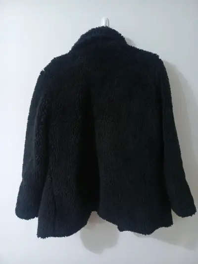 Abrigo de piel sintética negro para mujer - miniatura 2