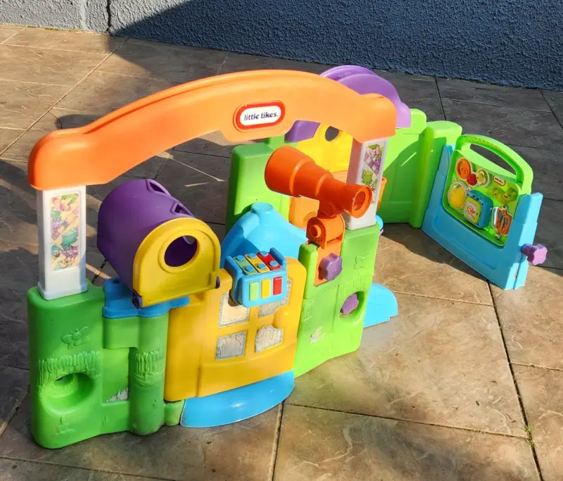 Centro de actividades para niños Little Tikes - 2