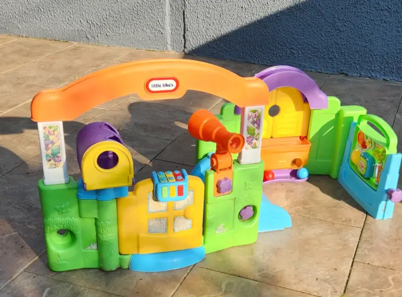 Centro de actividades para niños Little Tikes - 4