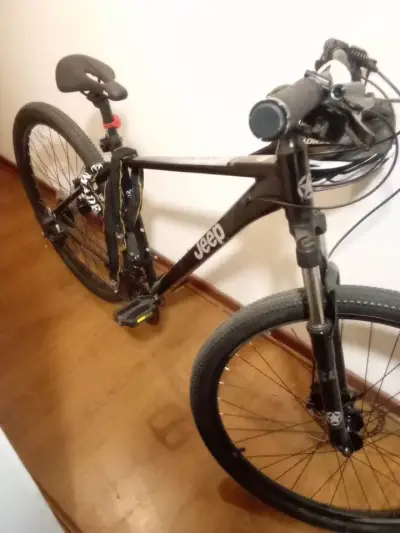 Bicicleta de montaña Jeep Baltoro negra aro 29. - miniatura 1