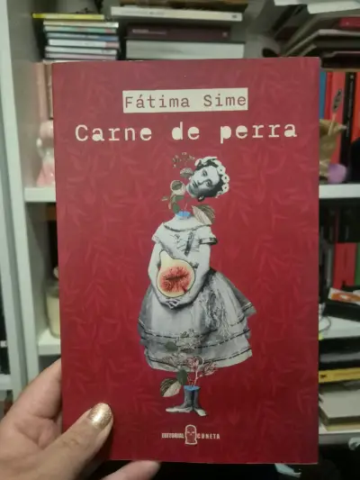Libro 'Carne de Perra' de Fátima Sime - miniatura 1