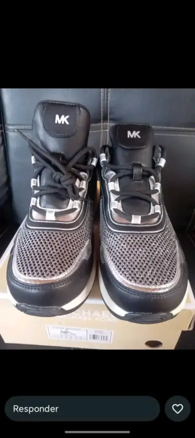 Zapatillas deportivas Michael Kors negras y plateadas - miniatura 1