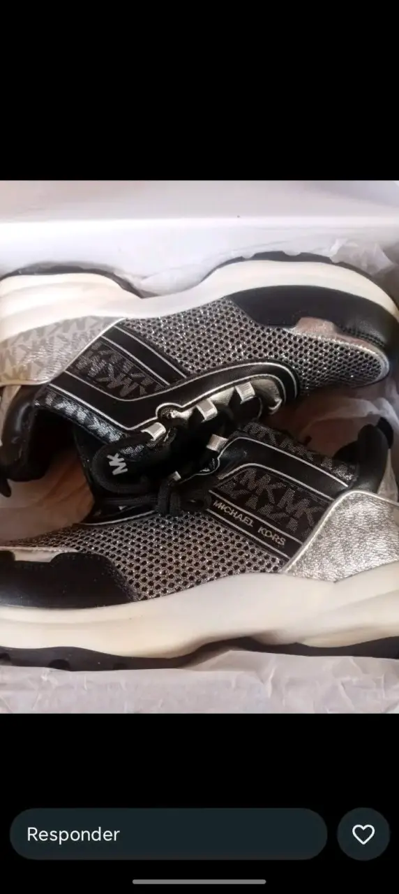 Zapatillas deportivas Michael Kors negras y plateadas - 3