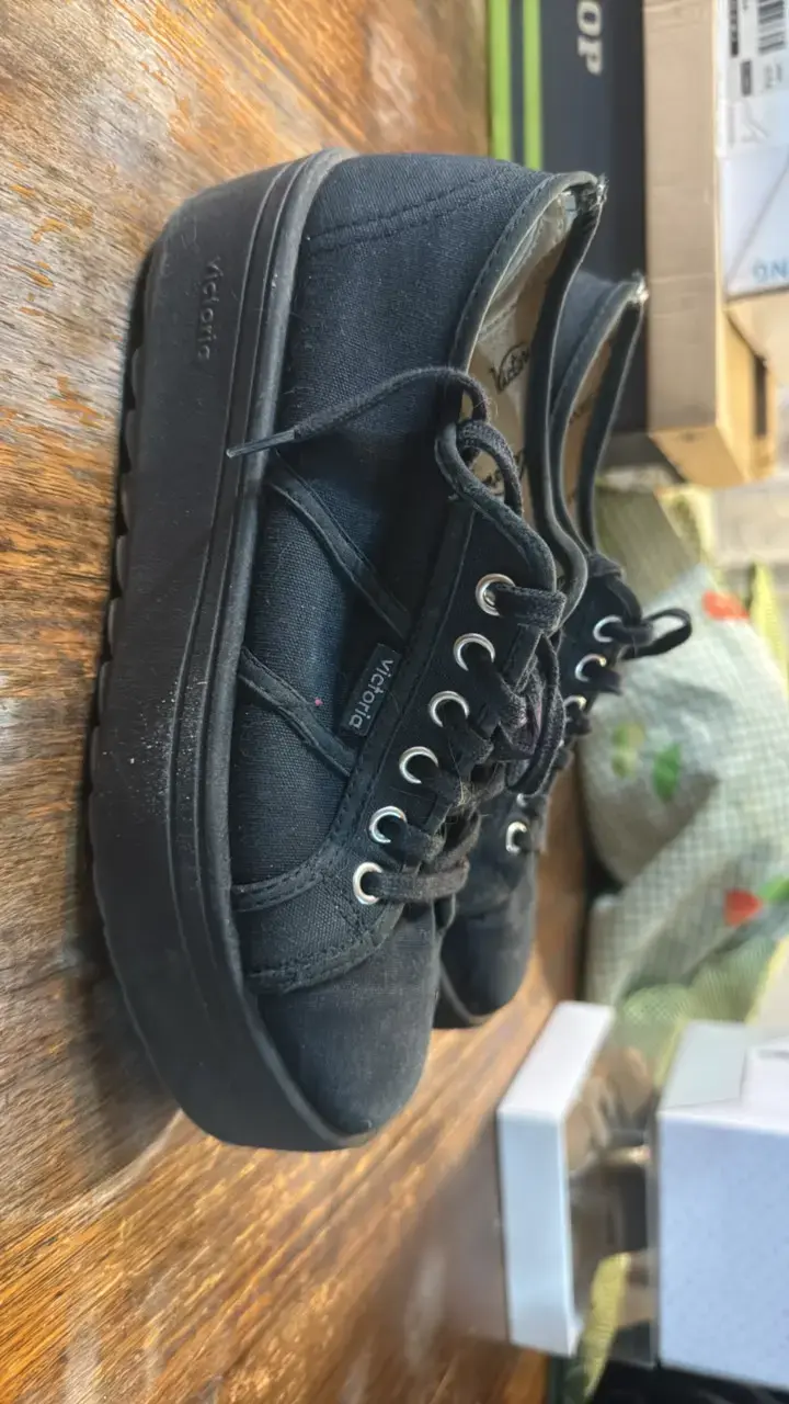 Zapatillas negras de lona Victoria con plataforma - 2