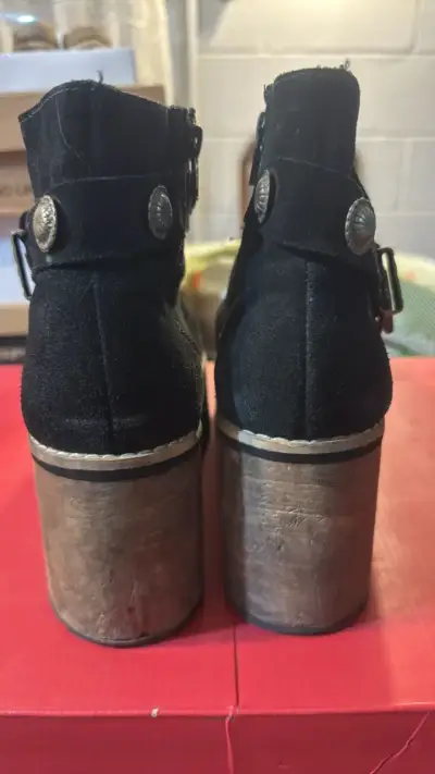 Botines de gamuza negros con plataforma - miniatura 3