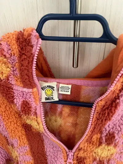Polerón Billabong Smiley de felpa con diseño floral - miniatura 2