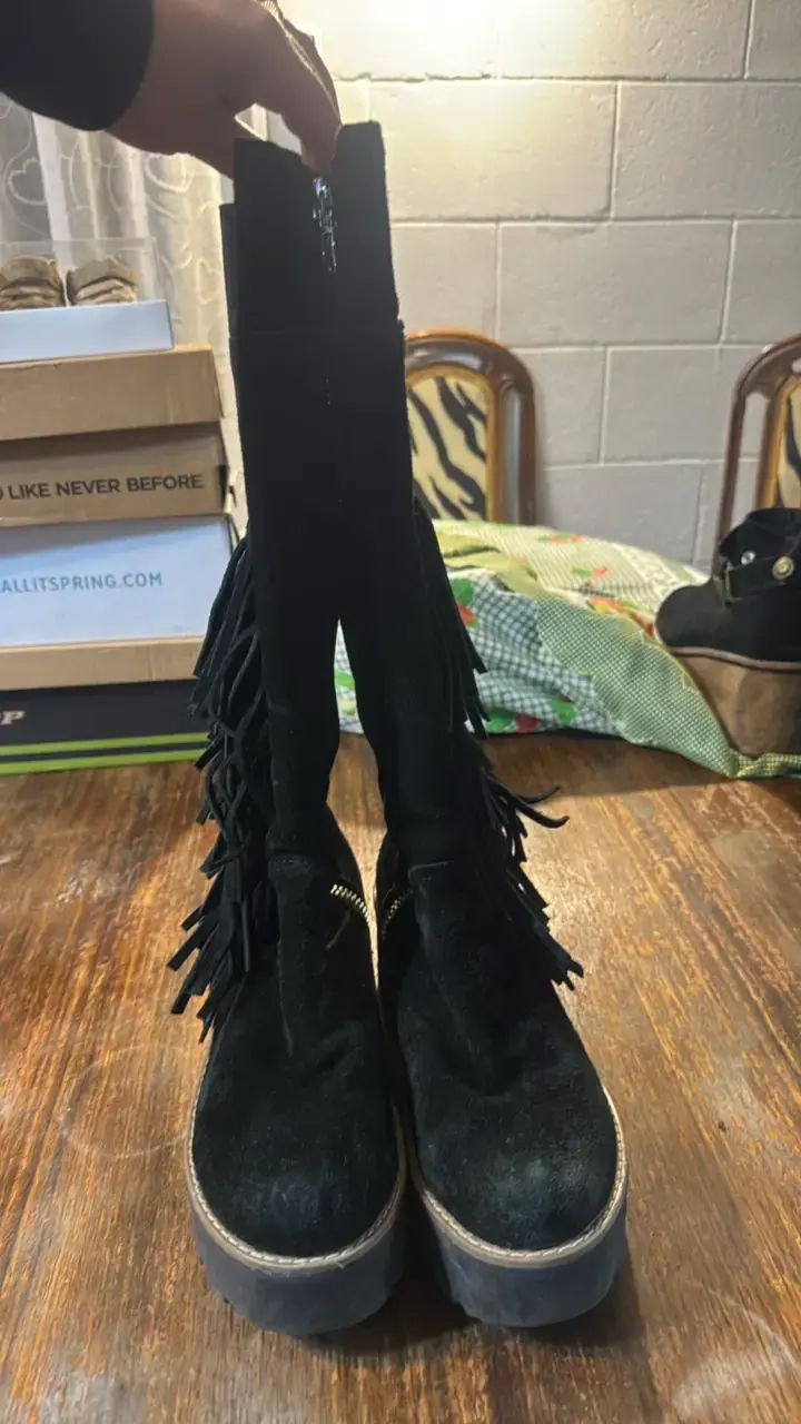 Botas negras con flecos de plataforma - 2