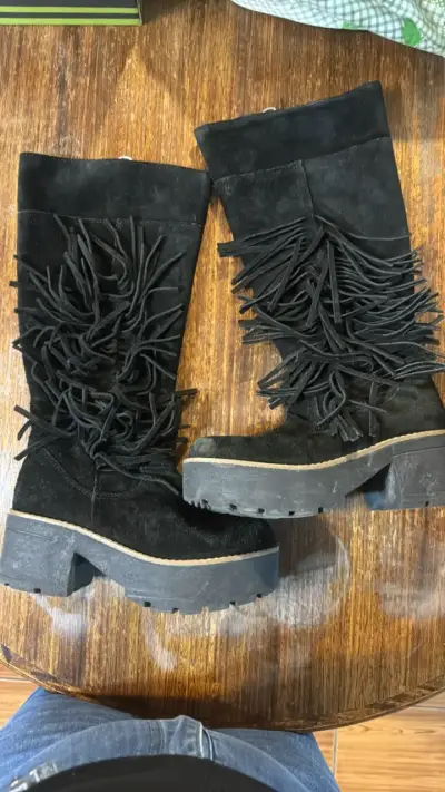 Botas negras con flecos de plataforma - miniatura 4