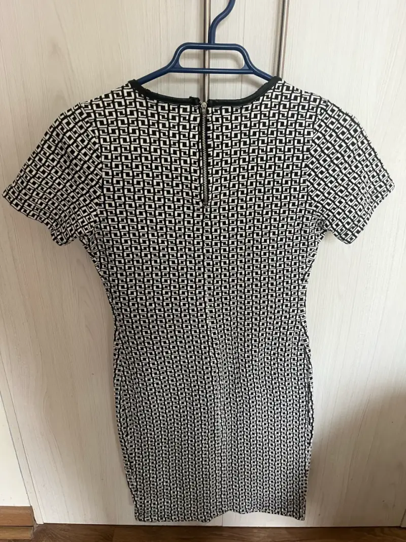 Vestido ajustado blanco y negro Alaniz - 3