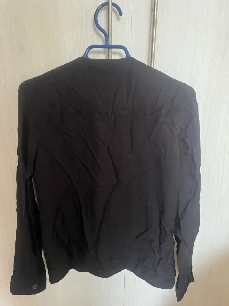 Chaqueta negra de hombre con cierre frontal - 3