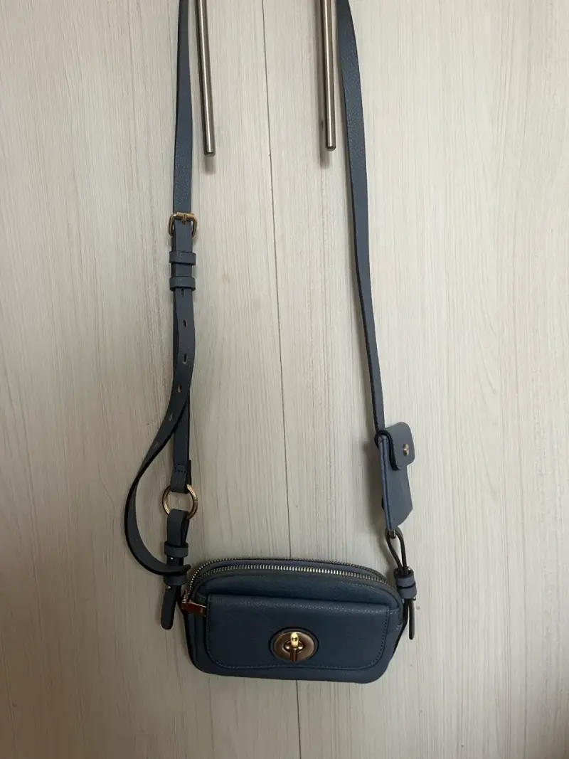 Cartera cruzada azul