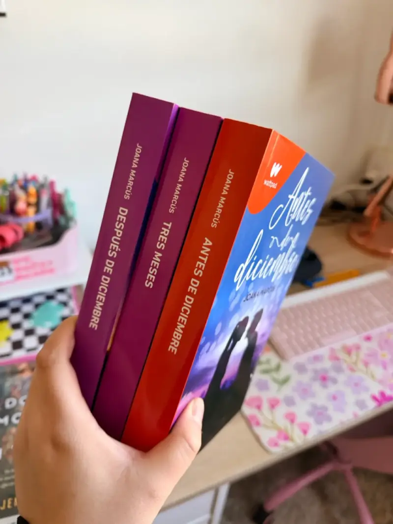 Set de libros autografiados de Joana Marcús - 2