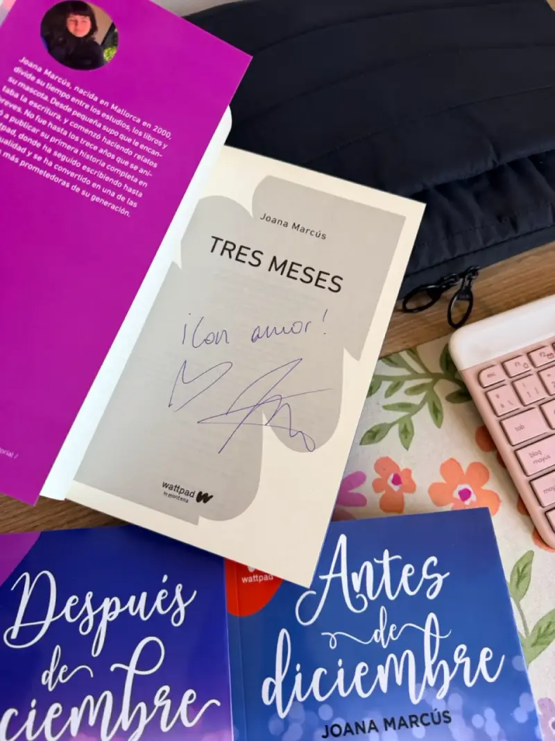 Set de libros autografiados de Joana Marcús - 3