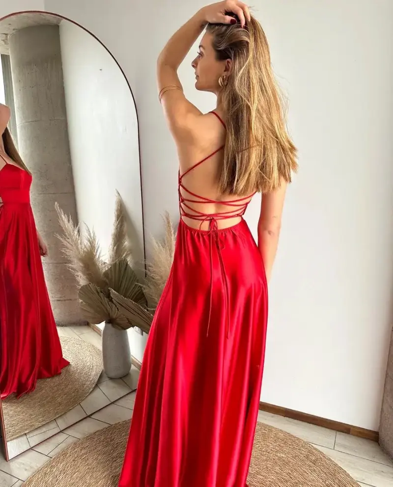 Vestido largo rojo de fiesta con tirantes - 2