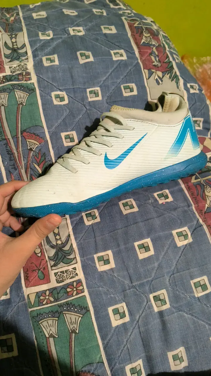 Zapatillas deportivas Nike Mercurial blancas y azules - 2
