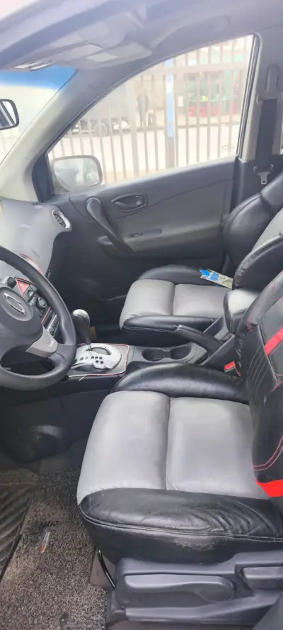 Camioneta para desarme o arreglo. - miniatura 2