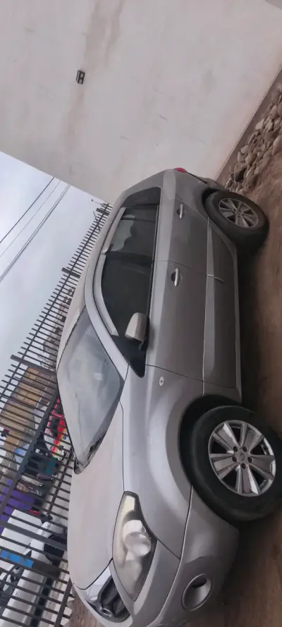 Camioneta para desarme o arreglo. - miniatura 3