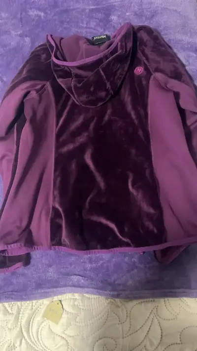 Chaqueta polar morada con capucha Marmot - miniatura 3