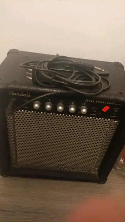 Bajo Eléctrico Cort GB74 con Amplificador Randall - miniatura 4
