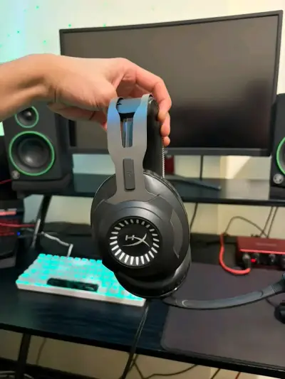 Audífonos gamer HyperX cloud revolver 7.1 - miniatura 1