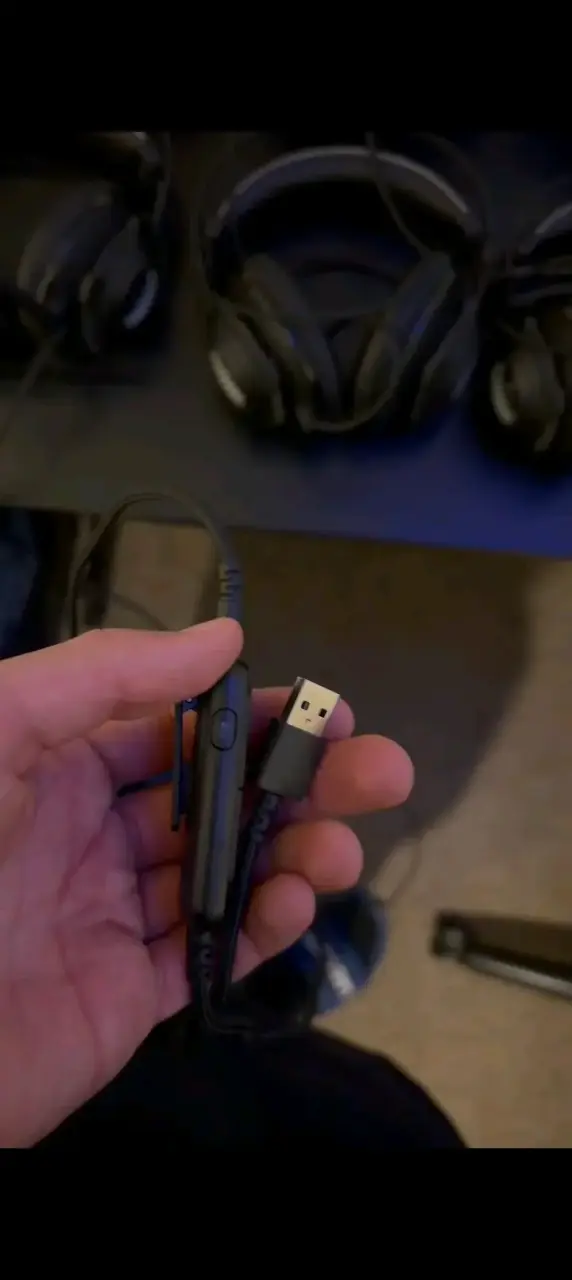 Audífonos gamer HyperX cloud revolver 7.1 - 5