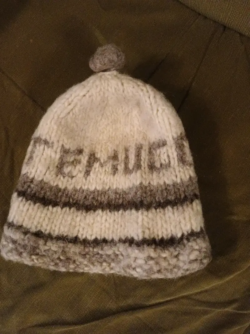 Conjunto de gorro y calcetines de lana Temuco - 3
